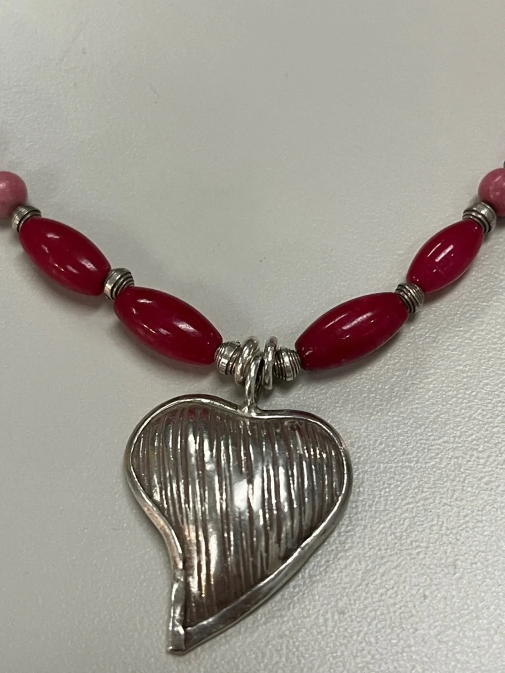 Source Unknown Pink Beaded Necklace with Silver Heart Pendant
